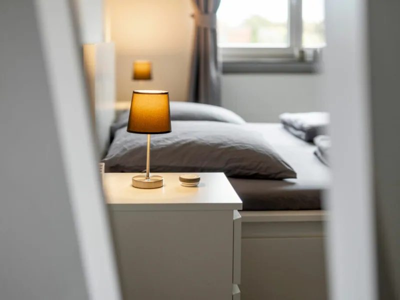 Abendstimmung im Schlafzimmer der Ferienwohnung